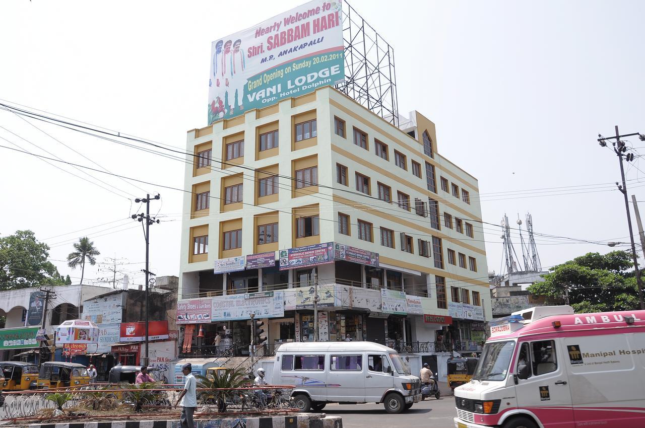 Vani Lodge Visakhapatnam Exteriör bild